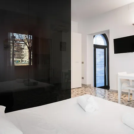 Flats4rent Civico 5 Apartman