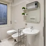 Διαμέρισμα Flats4rent Civico 5 *